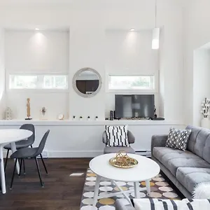 West Coast Luxury Living Vancouver