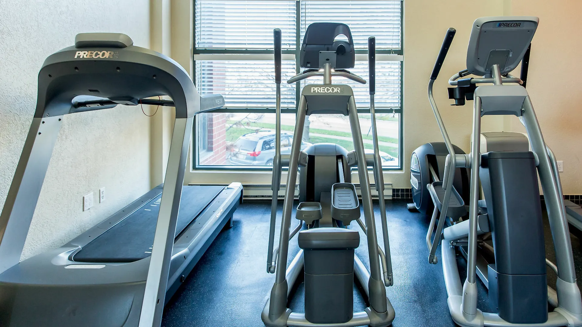 Courtyard By Marriott Kitchener Hotel
